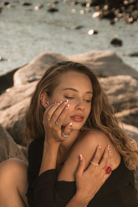 poema mujer tan bella del calido carisma de la playa y el mar                                              - poesia