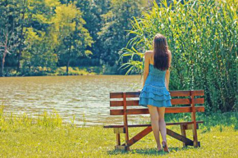 poema si me amas que no sea por la banalidad - poesia